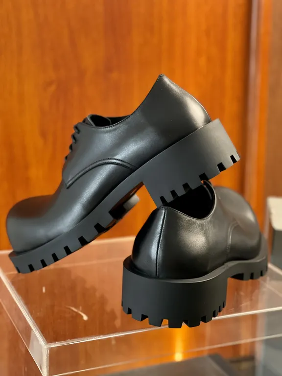 Balenciaga Shoe 